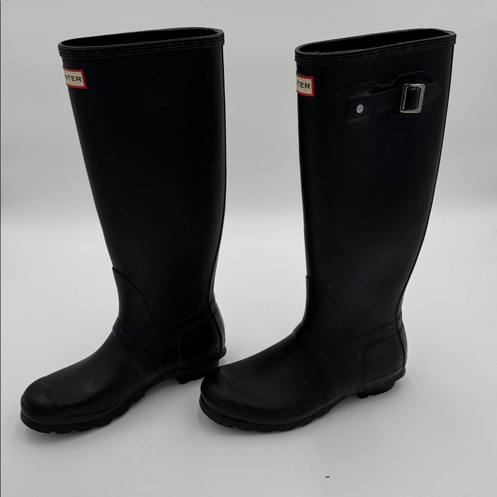 Hunter Classic Black Waterproof Boots - Picture 5 of 13